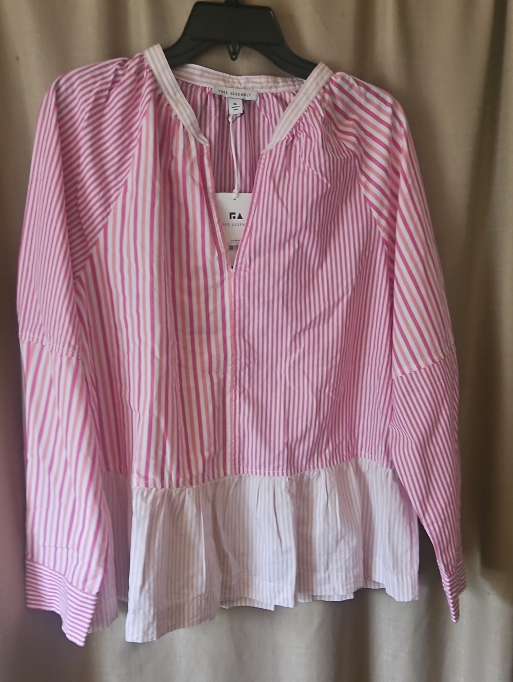 NWT Free Assembly Top